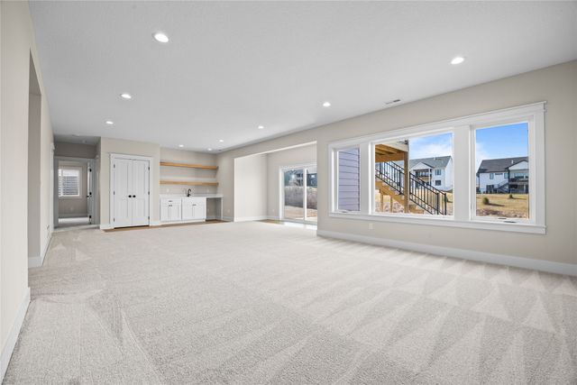 2301 Green Leaf Circle, Norwalk, IA 50211