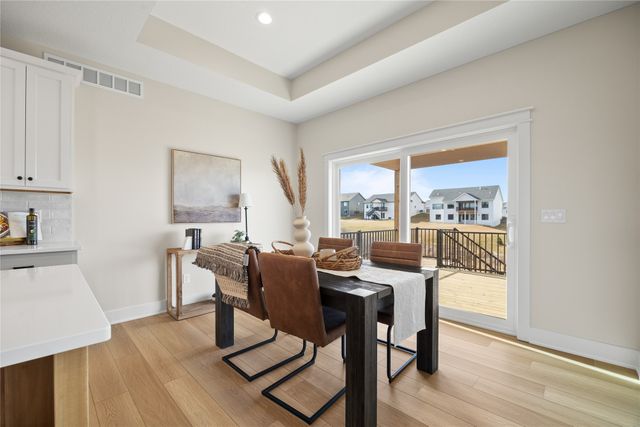 2301 Green Leaf Circle, Norwalk, IA 50211