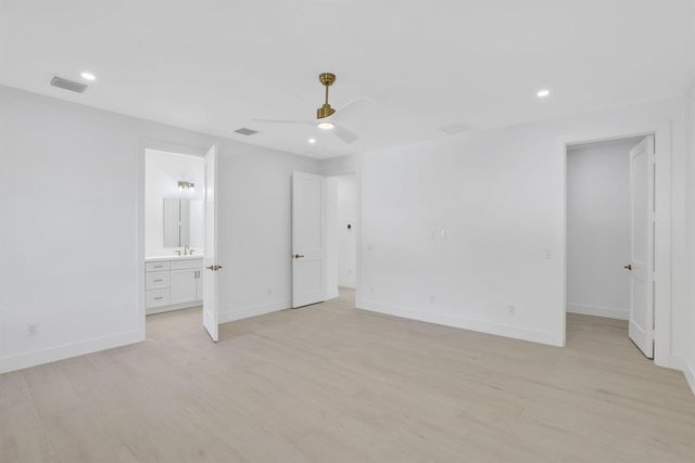 309 Claremont Lane, West Palm Beach, FL 33404