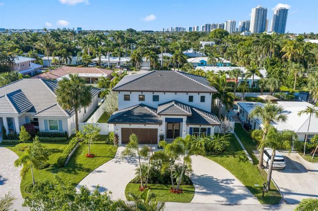 309 Claremont Lane, West Palm Beach, FL 33404