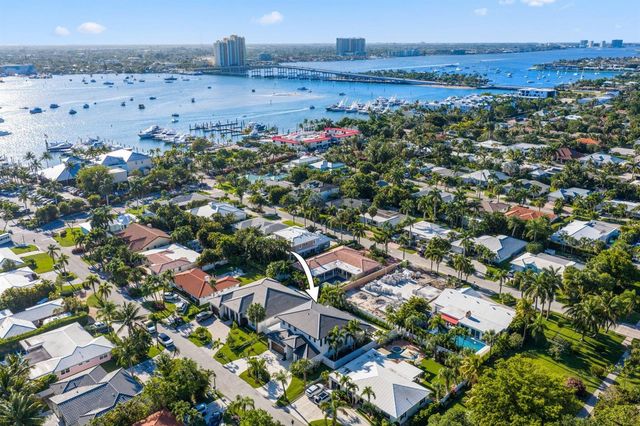 309 Claremont Lane, West Palm Beach, FL 33404