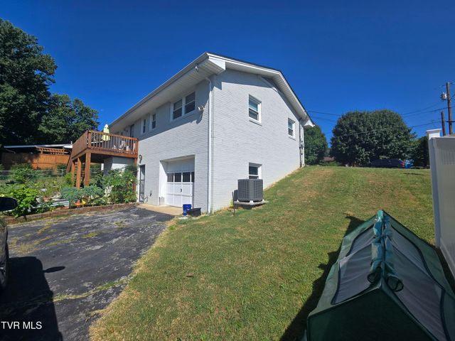 503 Longview Drive, Johnson City, TN 37604