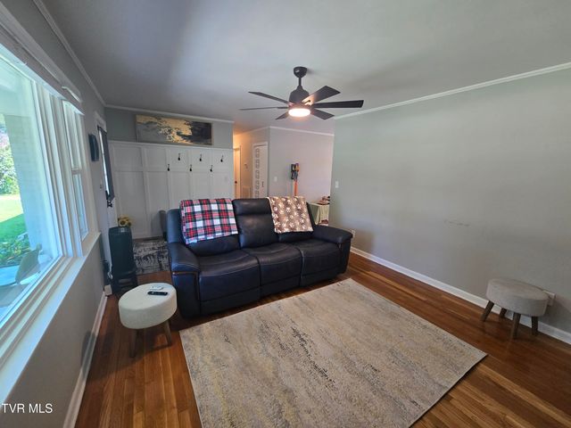503 Longview Drive, Johnson City, TN 37604
