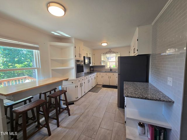 503 Longview Drive, Johnson City, TN 37604