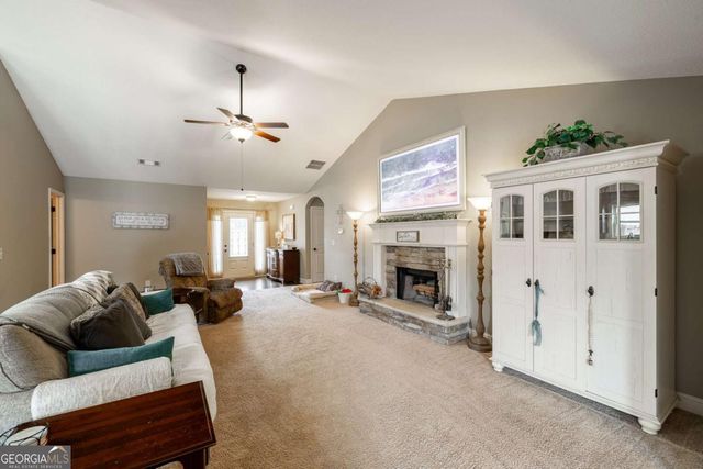 19 Lake Point Court, Jefferson, GA 30549