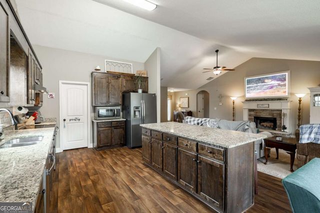 19 Lake Point Court, Jefferson, GA 30549