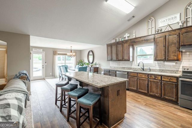 19 Lake Point Court, Jefferson, GA 30549