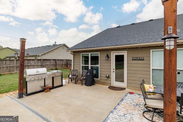 19 Lake Point Court, Jefferson, GA 30549
