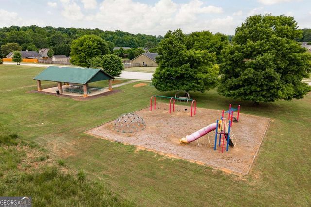 19 Lake Point Court, Jefferson, GA 30549