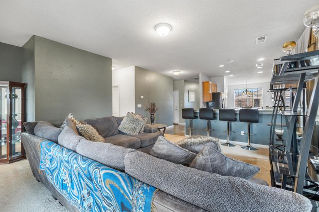 4221 North Pole Loop NE, Rio Rancho, NM 87144