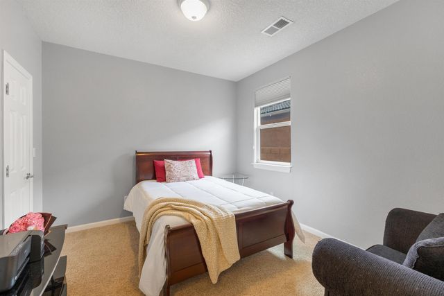 4221 North Pole Loop NE, Rio Rancho, NM 87144