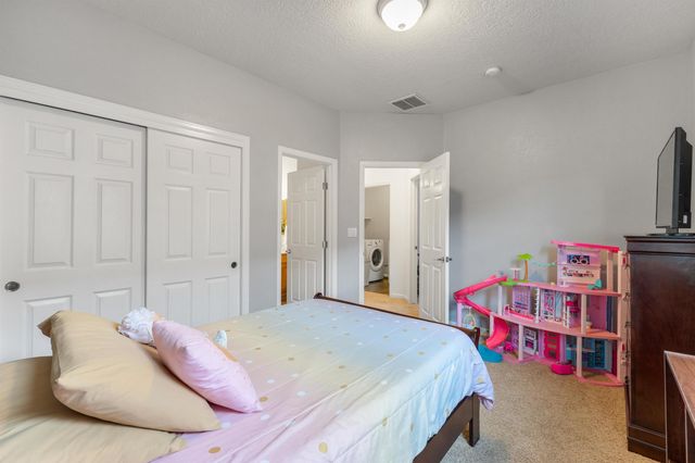 4221 North Pole Loop NE, Rio Rancho, NM 87144