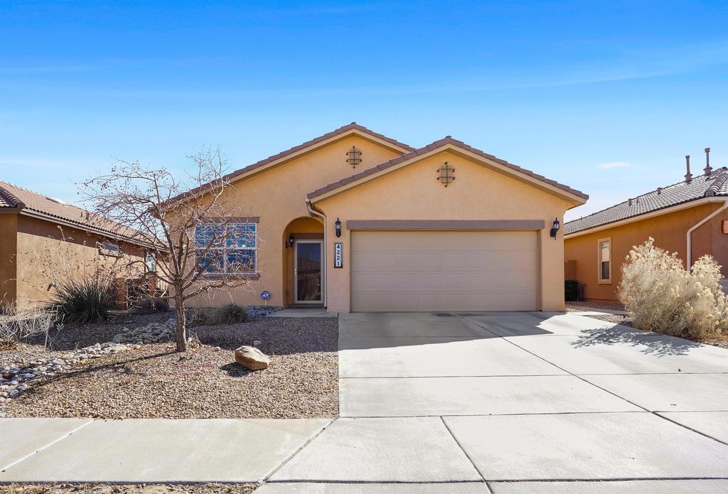 4221 North Pole Loop NE, Rio Rancho, NM 87144