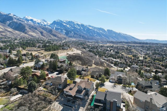 3205 E DANISH WAY, Cottonwood Heights, UT 84121