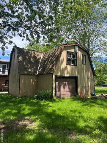 3909 Burtch Road, Burtchville, MI 48059