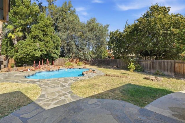 8230 Peregrine Way, Citrus Heights, CA 95610