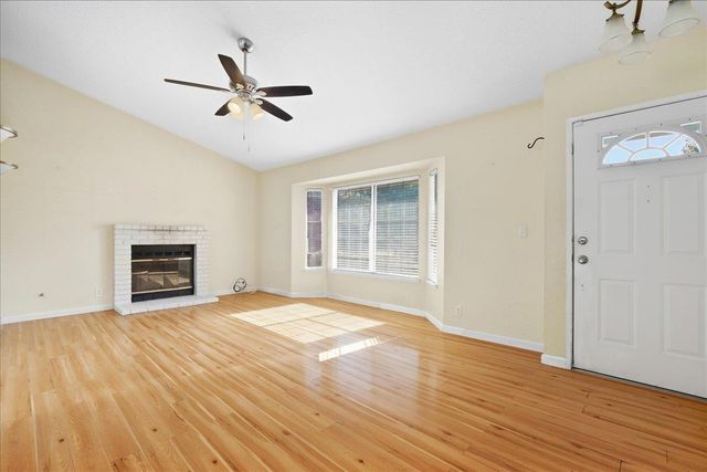 8230 Peregrine Way, Citrus Heights, CA 95610