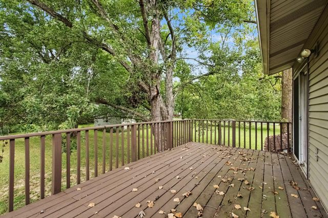 103 W Division Road, Valparaiso, IN 46385