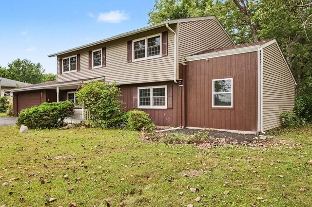 103 W Division Road, Valparaiso, IN 46385