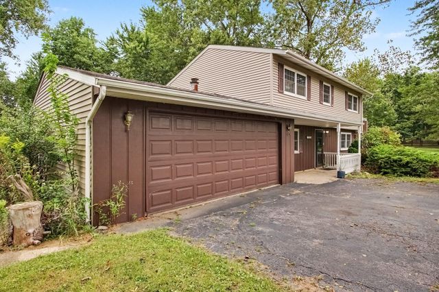 103 W Division Road, Valparaiso, IN 46385