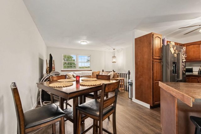 103 W Division Road, Valparaiso, IN 46385