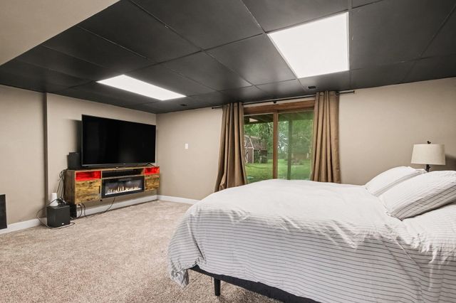 103 W Division Road, Valparaiso, IN 46385