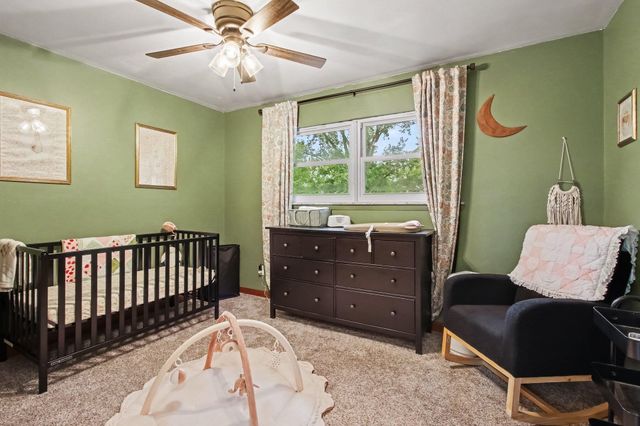 103 W Division Road, Valparaiso, IN 46385
