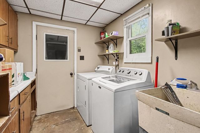 103 W Division Road, Valparaiso, IN 46385
