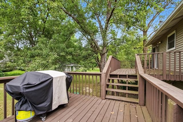 103 W Division Road, Valparaiso, IN 46385