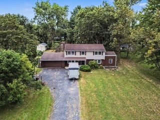 103 W Division Road, Valparaiso, IN 46385
