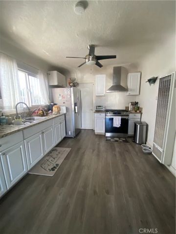 3519 S Norton, Los Angeles, CA 90018