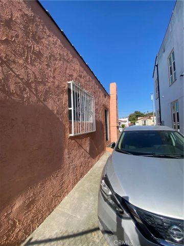 3519 S Norton, Los Angeles, CA 90018