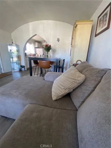 3519 S Norton, Los Angeles, CA 90018