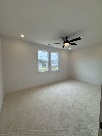 5205 Fairhaven Ct, N, Thompsons Station, TN 37179