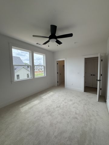 5205 Fairhaven Ct, N, Thompsons Station, TN 37179