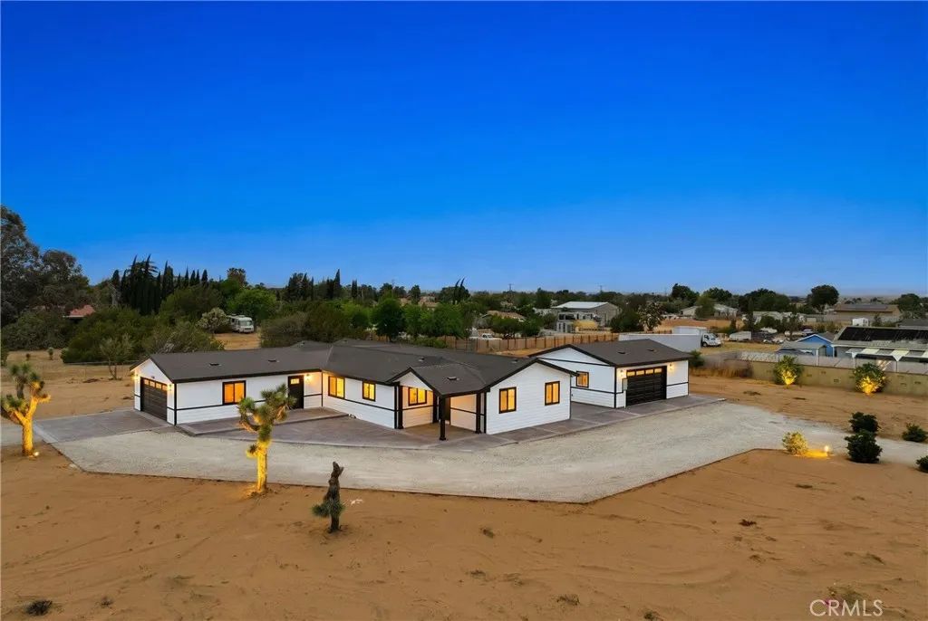 4009 W Avenue K-8, Quartz Hill, CA 93536