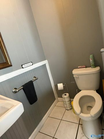 1601 Forrest Avenue, Gadsden, AL 35904