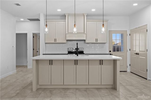 2713 E Comal Road, Edinburg, TX 78542