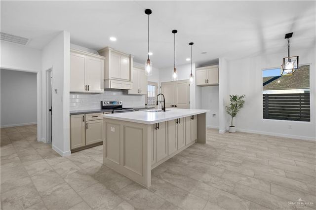 2713 E Comal Road, Edinburg, TX 78542