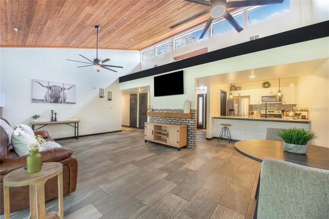 816 PINEWOOD COURT 3126, Haines City, FL 33844