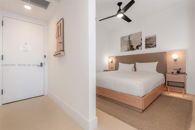 398 NE 5th St 4003, Miami, FL 33132