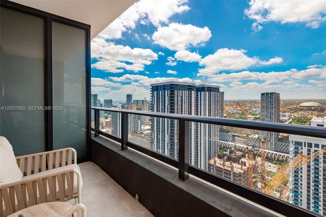 398 NE 5th St 4003, Miami, FL 33132