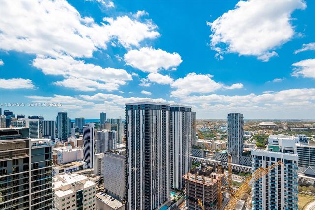 398 NE 5th St 4003, Miami, FL 33132