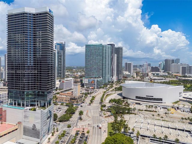 398 NE 5th St 4003, Miami, FL 33132