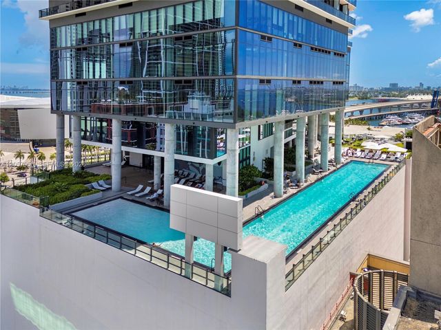 398 NE 5th St 4003, Miami, FL 33132