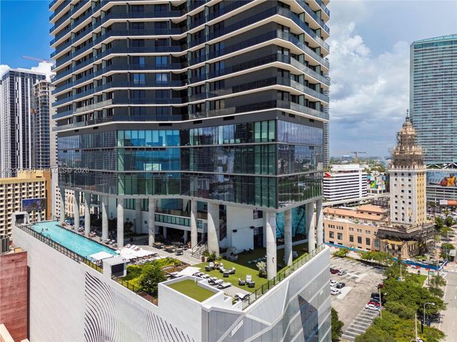 398 NE 5th St 4003, Miami, FL 33132