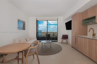 398 NE 5th St 4003, Miami, FL 33132