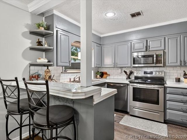 1869 Putnam Drive, Bartlesville, OK 74006