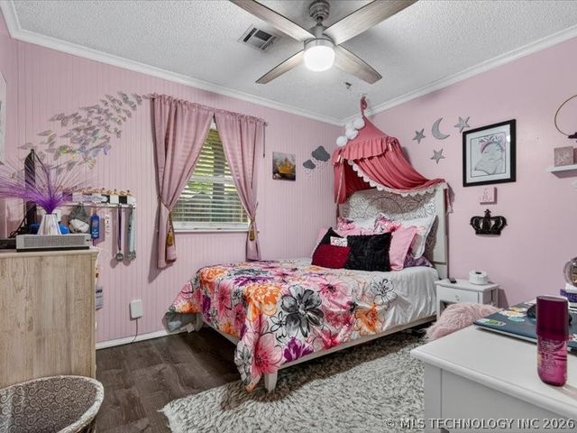1869 Putnam Drive, Bartlesville, OK 74006