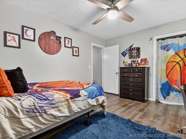 1869 Putnam Drive, Bartlesville, OK 74006